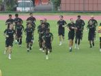 Persib vs Persebaya: Bojan Hodak Berburu 3 Poin di Surabaya, Paul Munster Siapkan Strategi Khusus