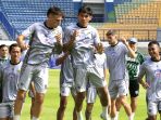 Liga-1-Persib-Bandung-Jalani-Latihan-Jelang-Hadapi-PSM_20250131_130321.jpg