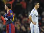 Lionel-Messi-dan-Cristiano-Ronaldo-saling-belakangi.jpg