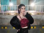Tampil Ceria di Lagu 'Lagi Gabut Sayang', Loly Love: Jangan Tunda Bahagiakan Pasangan