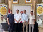 Luhur-Dewanthono-kedua-dari-kiri-bersama-dengan-Wamenpora-Taufik-Hidayat.jpg