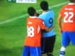 Luis-Suarez-mukul-lawan.jpg