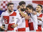 Luka-Modric-Josko-Gvardiol.jpg