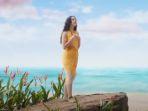 Lyodra-video-klip-lagu-Jauh-di-Sana-Ost-Moana-2.jpg