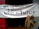 Mahasiswa-Segel-KFC.jpg