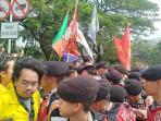 Mahasiswa UI Mengaku Dipaksa Pindah Aksi ke DPR, Akhirnya Tembus Blokade Polisi