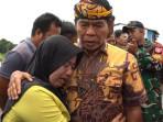 Tangis Korban Kebakaran Pecah Dihadapan Gubernur: Rumah Habis Pak, Anak 5 Masih Sekolah