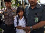 Mary-Jane-Fiesta-Veloso-dikawal-oleh-polisi-Indonesia-s.jpg