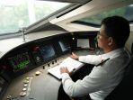 Masinis-Kereta-Cepat-Whoosh-OK.jpg