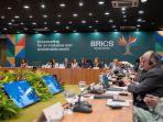 Menaker-Yassierli-hadiri-forum-BRICS.jpg
