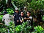 Menhut-Raja-Juli-Antoni-saat-sambangi-penangkaran-milik-artis-Irfan-Hakim.jpg