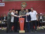 Menpora-Dito-Ariotedjo-secara-resmi-membuka-Kejuaraan-Taekwondo.jpg