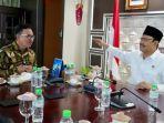 Mensos-Gus-Ipul-menyambut-kedatangan-Walkot-Hasto-Wardoyo.jpg
