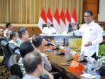 Mentan-Amran-dalam-Rapat-Koordinasi-Stabilisasi-Harga-Telur-Ayam-Ras.jpg