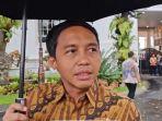 Menteri-Kehutanan-Raja-Juli-Antoni-usai-mengikuti-rapat-terbatas-di-Istana.jpg