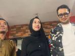 Klarifikasi Reza Gladys usai Salah Satu Produk Kecantikannya Dinyatakan Tak Terdaftar di BPOM
