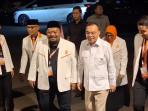 Berkemeja Putih Lengan Panjang Dasco Hadiri Munas VI PKS di Hotel Sultan Jakarta, Ibas Juga Datang