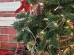 Natal-ilustrasi-pohon-natal.jpg