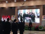 Natalius-Pigai-saat-melantik-56-pejabat.jpg