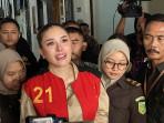 Nikita Mirzani Diduga Bully Jaksa, Fitri Salhuteru Tegas Minta Hakim Lakukan Ini ke Mantan Sahabat
