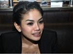 Nikita-Mirzani-cium-bibir1.jpg
