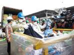 PEMUSNAHAN-BAJU-ILEGAL-Kementerian-Perdagangan-bersama-BAIS-TNI.jpg