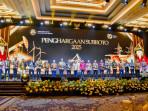 PENGANUGERAHAN-SUBROTO-2025-Menteri-ESDM-Bahlil.jpg
