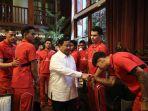 Momen Prabowo Jamu Timnas Indonesia Usai Kalahkan China di Kualifikasi Piala Dunia 2026