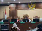 Pakar-Hukum-Pidana-Universitas-Indonesia-Eva-Achjani-Zulfa-saksi-ahli-meringankan-sidang-suap-hakim.jpg