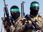 Pejuang-dari-Brigade-Ezzedine-al-Qassam-sayap-militer-Hamas-w.jpg