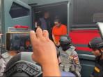 Tampang Menantu, Pelaku Perampokan & Pembunuhan Nenek 60 Tahun di Pekanbaru, Kini Pakai Baju Tahanan