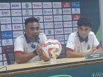 Pelatih-Bhayangkara-FC-Hanim-Sugiarto-kiri.jpg