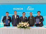 Penandatanganan-kerja-sama-HONOR-dan-Erajaya-Group-di-Shenzhen-China.jpg