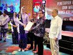 Penetapan-Muhidin-dan-Hasnuryadi-Sulaiman-sebagai-Gubernur-dan-Wakil-Gubernur-Kalimantan-Selatan.jpg