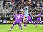 Penyerang-Juventus-Randal-Kolo-Muani-mencetak-gol-melalui-tandukan-melawan-Al-Ain.jpg