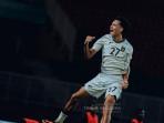 Penyerang-Timnas-U22-Indonesia-Rafael-Struick-melakukan-selebrasi-saat-lawan-Mali.jpg
