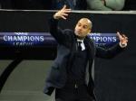 Pep-guardiola-gayanya-dipinggir-lapangan.jpg