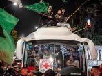 Perayaan-di-Tepi-Barat-setelah-pembebasan-tahanan-Palestina-dengan-Israel.jpg