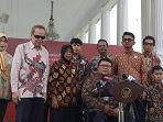 Perkumpulan-Penyandang-Disabilitas-Indonesia-PPDI-usai-bertemu-Jokowi-di-Istana-Merdeka.jpg