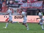 Persib-Bandung-Marc-Klok-Nick-Kuipers.jpg
