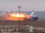 Pesawat-Azerbaijan-Air.jpg