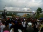 Pintu-masuk-ke-konser-Justin-Bieber-di-Sentul.jpg