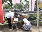 Polisi-menanam-pohon-menumbuhkan-harapan.jpg