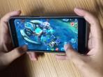 Potret-bermain-gim-Mobile-Legends-yang-diambil-Selasa-14102025.jpg