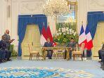Presiden-Indonesia-Prabowo-Subianto-dan-Presiden-Prancis-Emmanuel-Macron-menandatangani.jpg