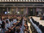 Presiden-Joko-Widodo-Jokowi-beri-pengarahan-ke-pejabat-TNI-dan-Polri-Istana-Negara-IKN.jpg