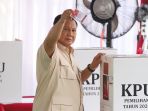 Presiden-Prabowo-Gunakan-Hak-Pilih-pada-Pilkada-2024_20241127_101857.jpg