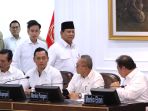 2 Menteri Prabowo Disebut Genit Mau Jadi Cawapres, Silfester: Dari Partai Biru
