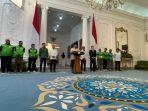 Presiden-Prabowo-Subianto-bertemu-CEO-Gojek-Patrick-Waluyo-dan-CEO-Grab-Anthony-Tan.jpg