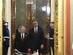 Presiden-Rusia-Vladimir-Putin-menyambut-tamunya-Presiden-Serbia-Aleksandar-Vučić.jpg